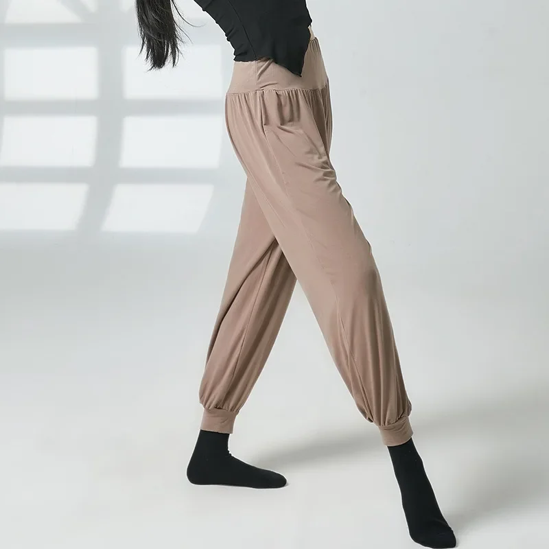 Vrouwen Dans Yoga Full Length Broek Dames Ballet Buikdans Broek Losse Broek Mannen Vrouwen Bloeiers Штаны Для Йоги 2023 Nieuw