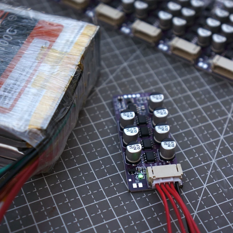 3S-4S 1.2A Li-Ion Lifepo4 Battery Capacitive Equalizer Board 18650 Battery Equalizer Energy Transfer Capacitor BMS Board