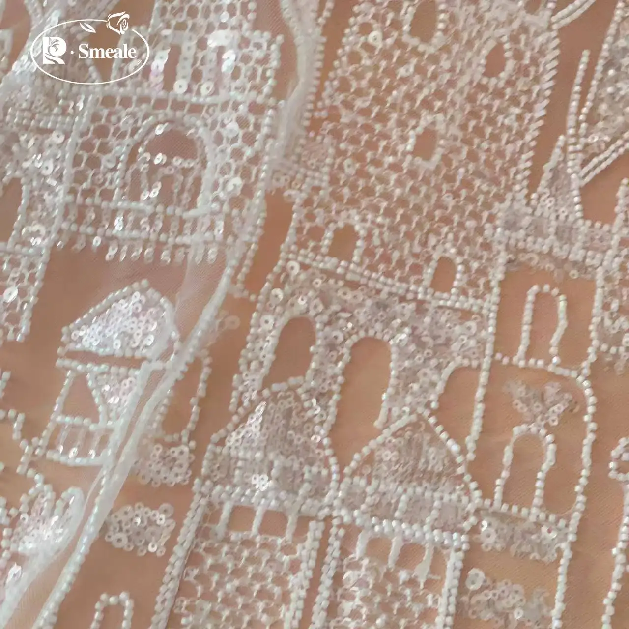 2 Designs Prinzessinnenschloss-Stern- und Mond-Spitzenstoff, Perlenbesetzter Brautstoff für Hochzeiten – Detail 4