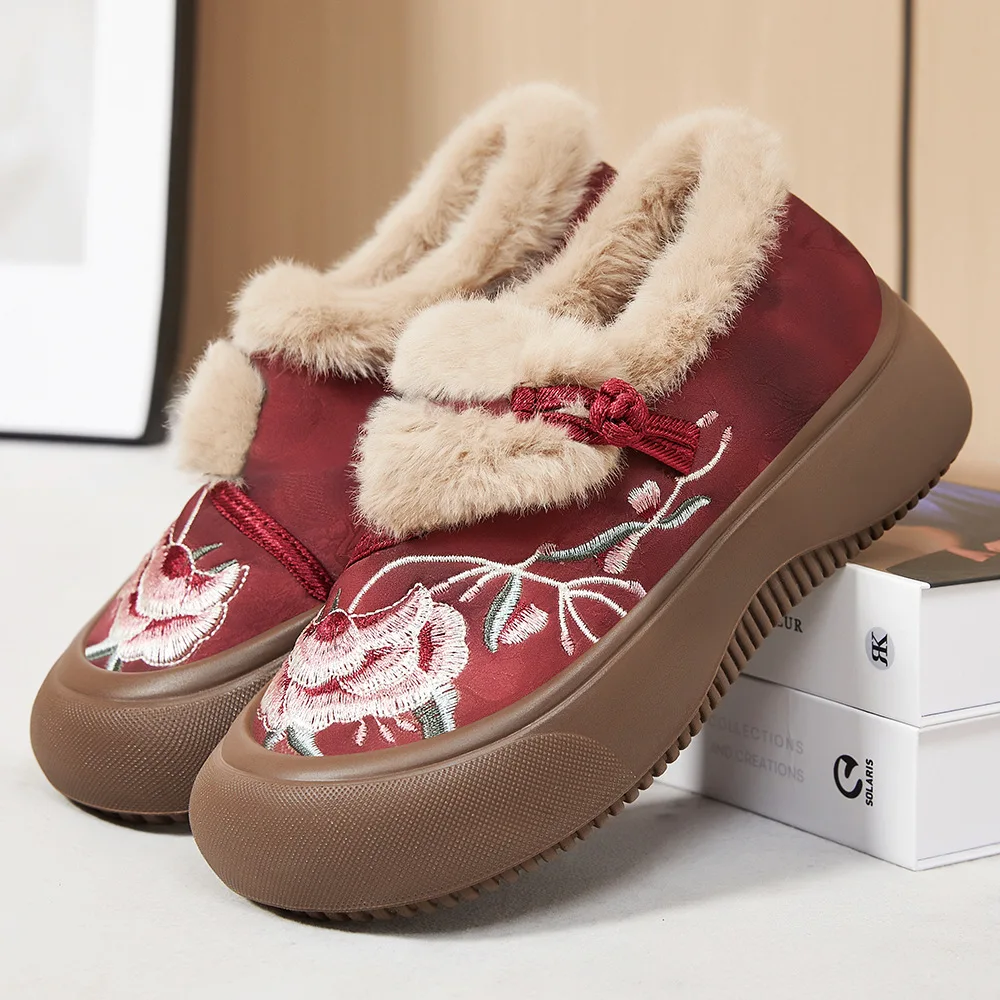 

Retro Winter Fluffy Bottom Embroidered Cotton Shoes Warm Ethnic Style Hanfu Mom Shoe Flat Women's Cotton Cloth Shoes New
