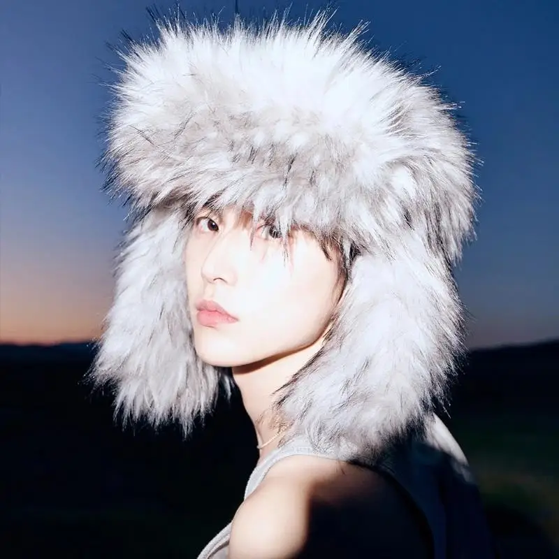 

Fluffy Russian Female Round Earflap Cap Faux Fur Winter Warm Hats Faux Raccoon Fur Beanies Aviator Trooper Earflap Flaps Ski Hat