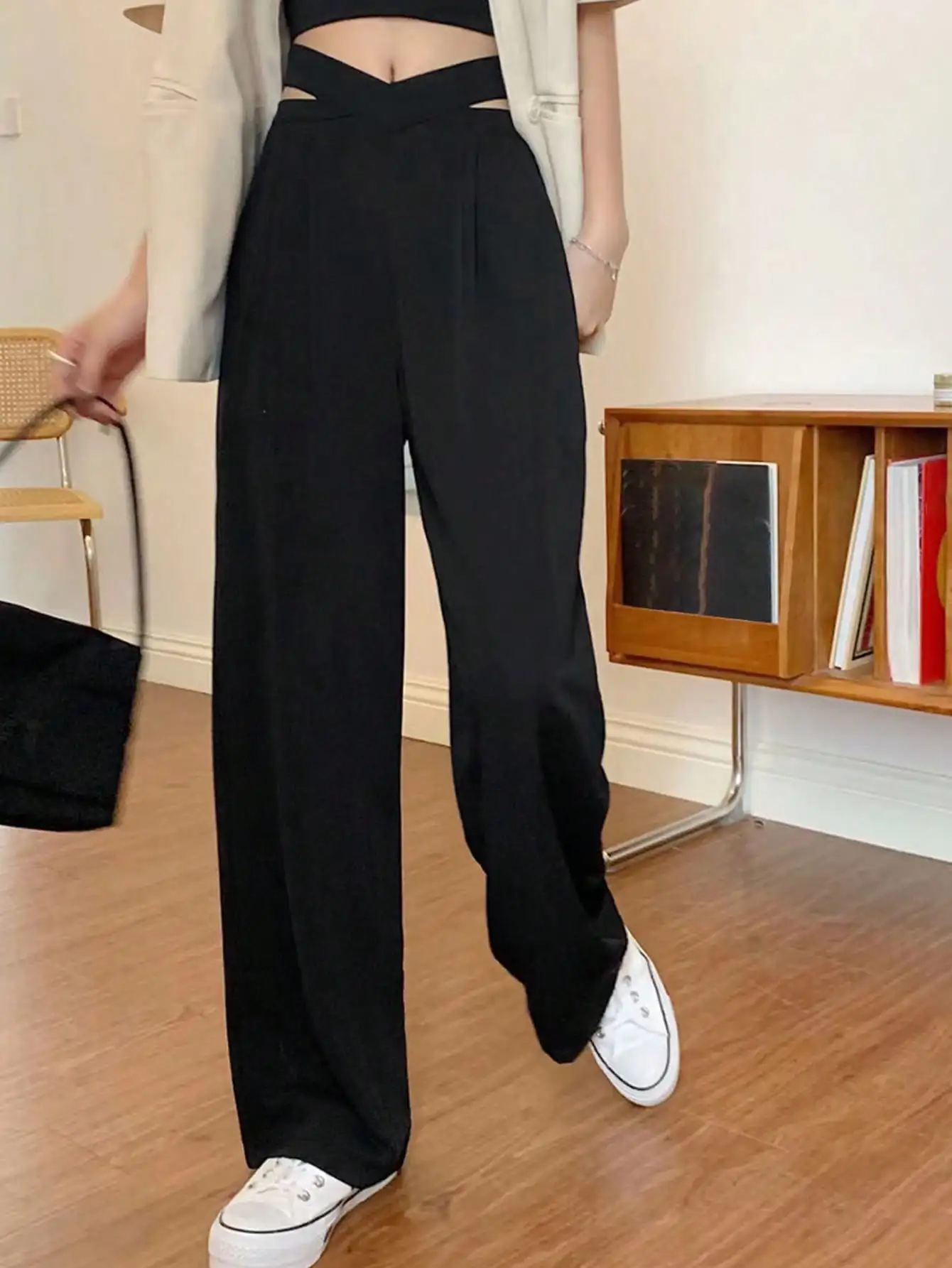 Korean Chic Summer Hong Kong Style Design Cut Out High-Waisted Casual Trousers with Drapey Feel and Slimming Look Crotch-Covering Wide-Leg Trousers for Women 한Jian Individual Baboon