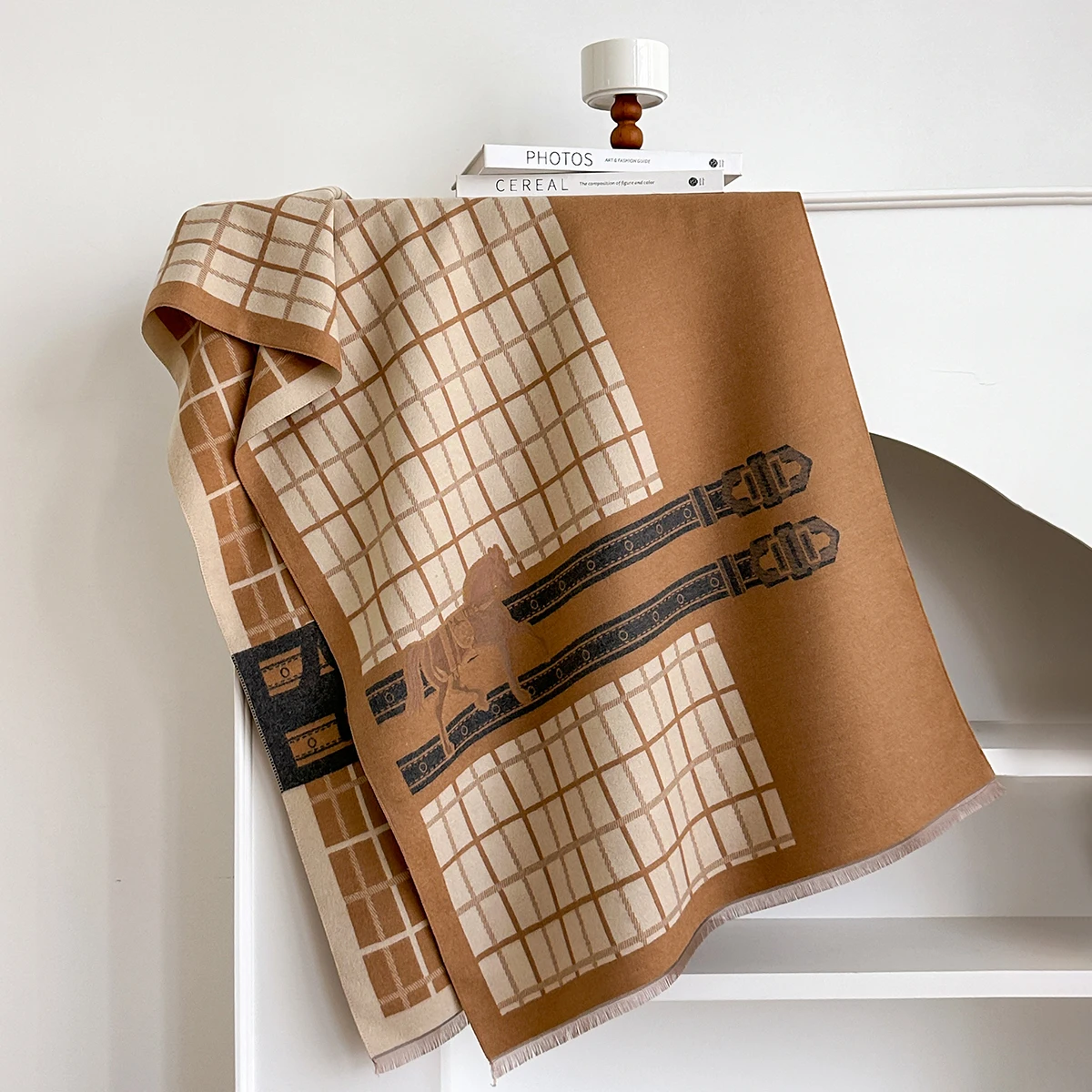 العلامة التجارية الفاخرة الشتاء تقليد الكشمير وشاح المرأة الإناث الدافئة الباشمينا شالات التفاف الأوشحة بطانية سميكة السيدات Bufanda تصميم