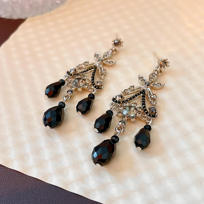 Vintage Punk Black Color Flower Drop Earrings For Women Exaggerated Gothic Geometric Butterfly Heart Wings Earring Party Jewelry