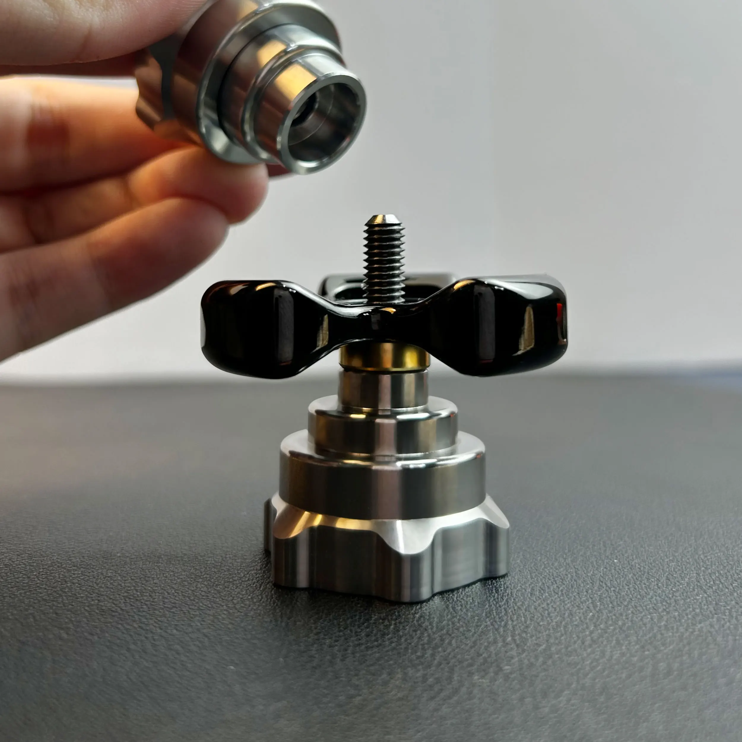 Outil de démontage d'arbre R188 – Fabriqué en acier inoxydable 304, outil d'accessoires de Gyroscope du bout des doigts EDC