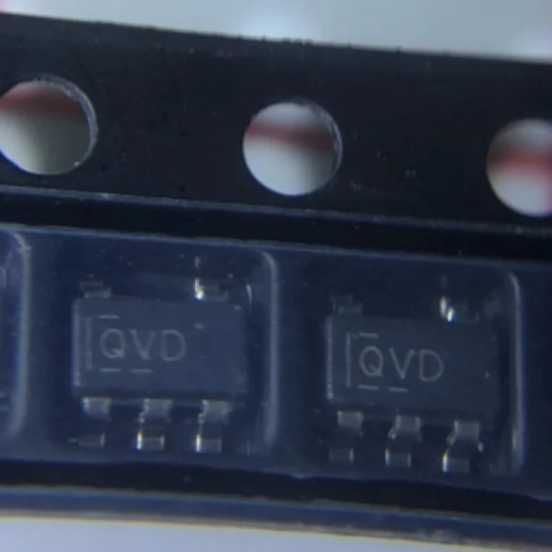 10PCS/TLV70233DBVR QVD SOT-23-5 New Original Genuine