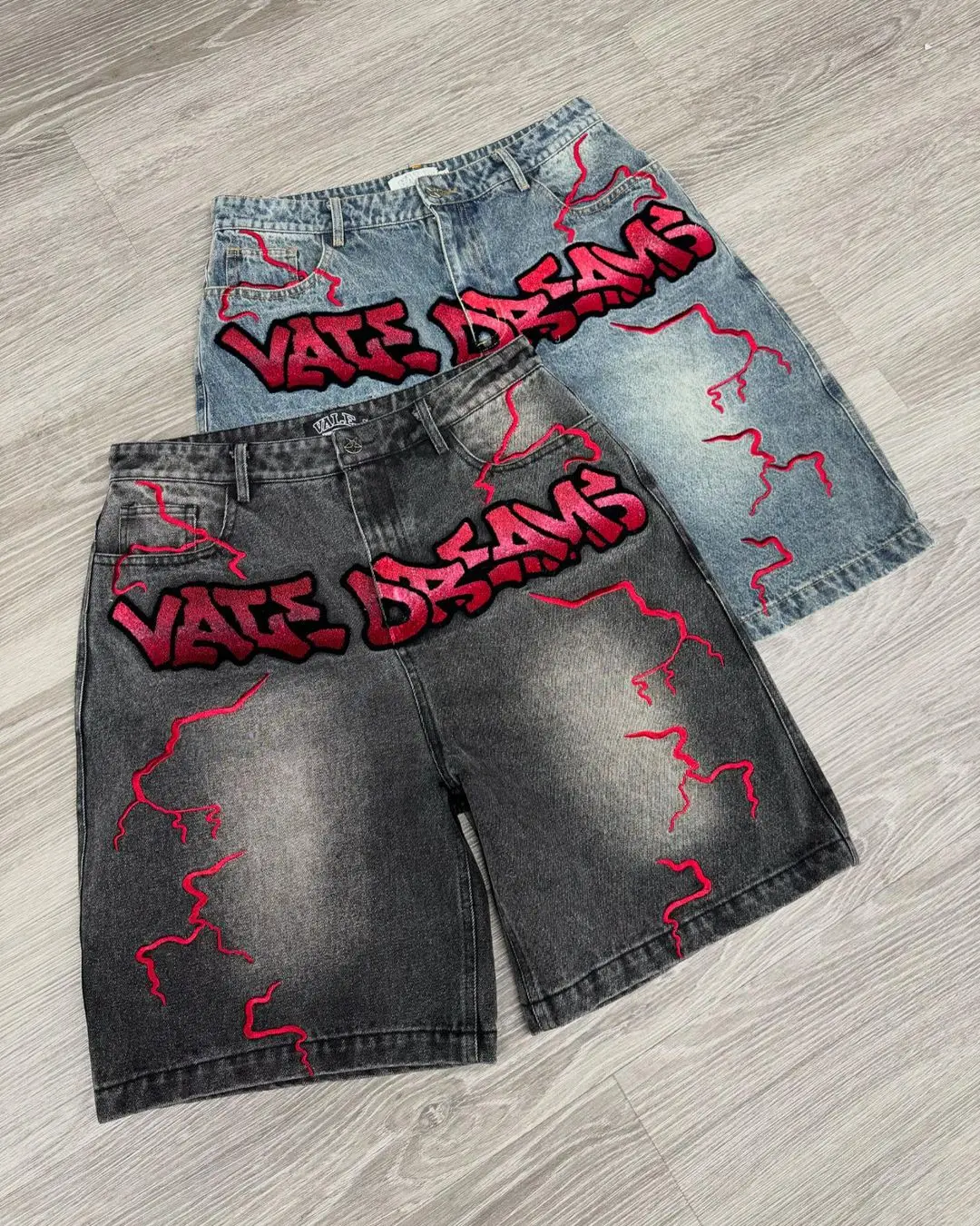 Shorts jeans retrô Hip Hop para homens, streetwear gráfico de desenhos animados, jeans Y2K, calções de basquete de ginástica, grafite preto e azul, Harajuku