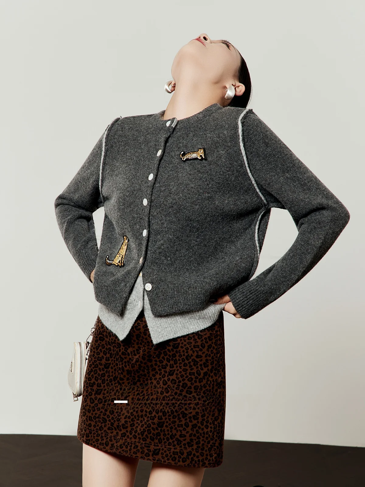 

Deep ey Leopard Embroidery Sweater Women's Loose Casual Top Spring 2026 New Arrival Zhou Li Wu Brand Knitted Long Sve