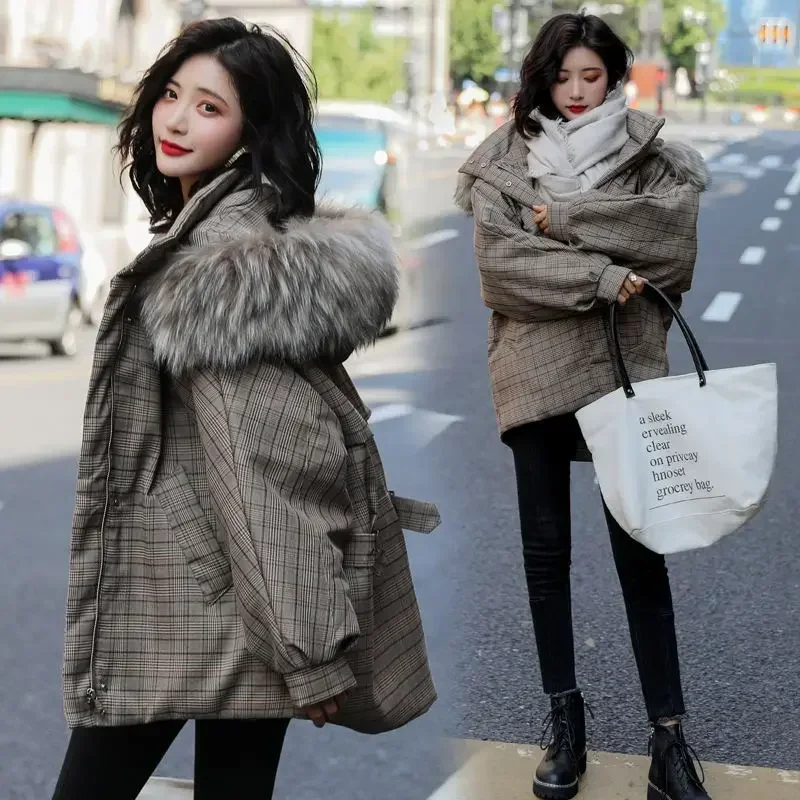 

Winter New Korean Style Plush Cotton Coat Women with Retro Plaid Pattern Fur Collar Warmth Female Cotton Coats