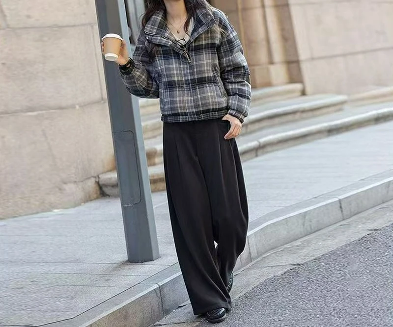 2025 ملابس قطنية نسائية شتاء جديد منقوشة قصيرة سميكة دافئة موضة سترة مبطنة بالقطن #5