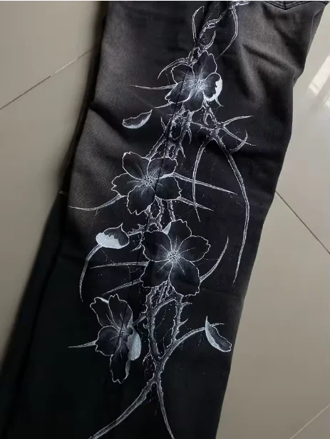 Y2K Gothic Men's Black Distressed Jeans White Thorn Floral Print Wide Leg Baggy Denim Pants Streetwear Casual Trousers