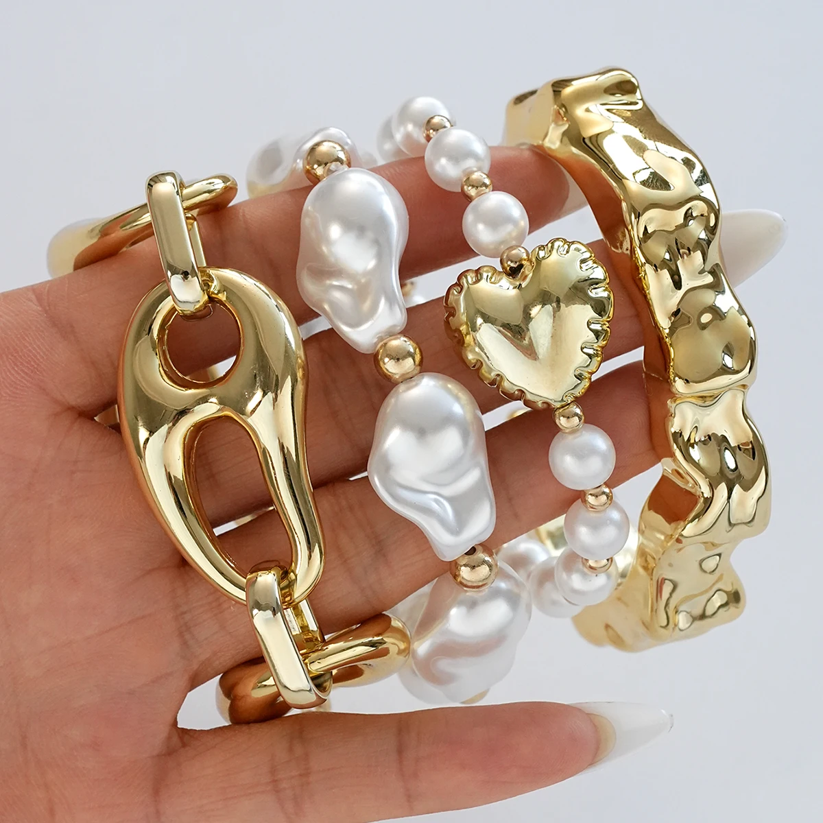 4pcs Irregular Pearls Heart Beaded Bracelet Set for Women Vintage Exaggerated Liquid Metal Bracelet Trendy Party Jewelry Gifts