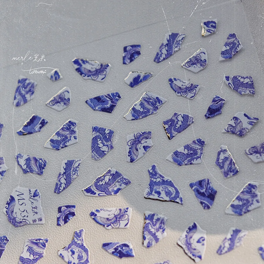 Adesivo per unghie drago in porcellana blu e bianca Adesivi per decorazioni per unghie retrò abbronzanti Decalcomanie per manicure autoadesive cinesi fai-da-te