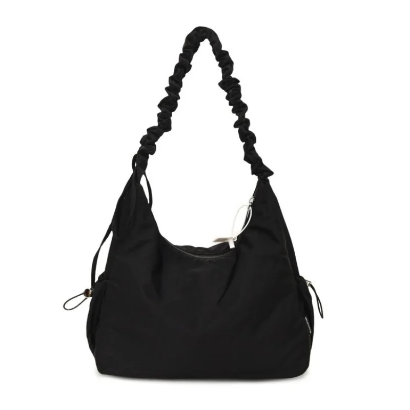 

Luxury Designer Tote Bag For Women In Premium Leather With Structured Shape For Elegant Professional Style And Use