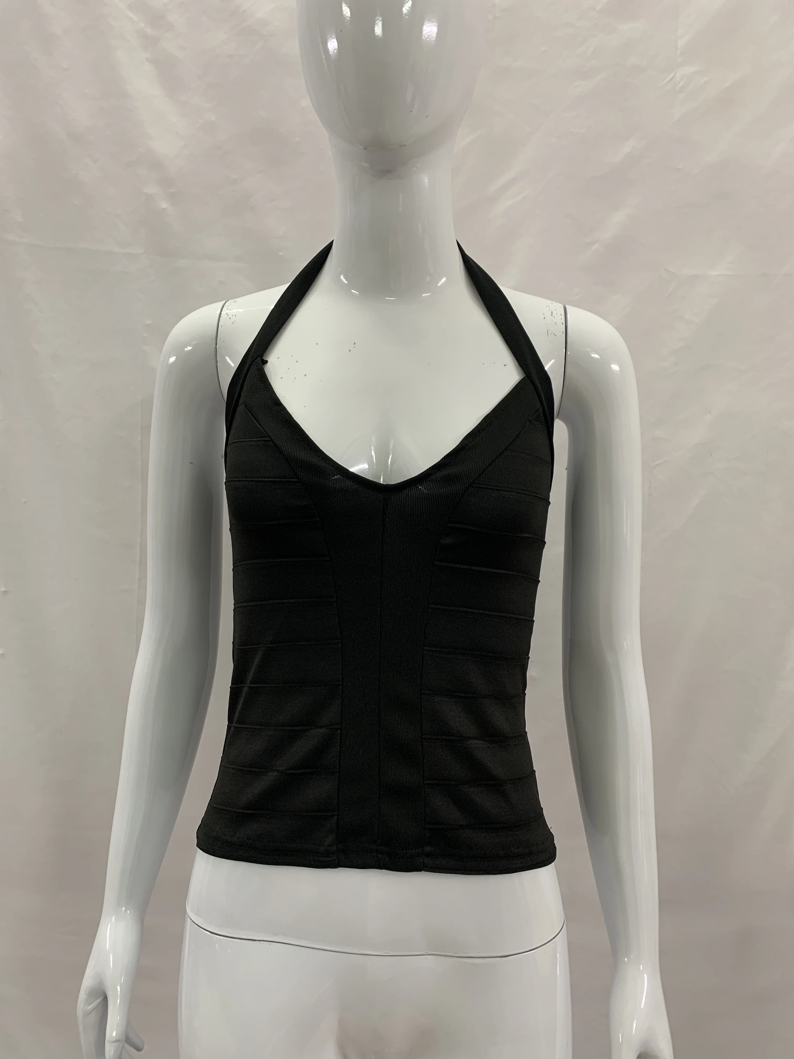 Damen Neckholder-Crop-Top mit V-Ausschnitt, Bandage-Design, ärmellos, figurbetont, für Nachtclub-Partys, als Camisole für den täglichen Streetwear-Look – Detail 11