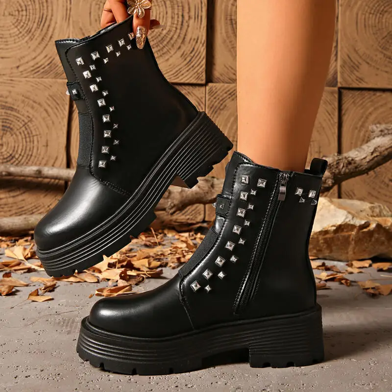 

Punk Metal Rivet Thick Bottom Ankle Boots Women 2025 Autumn New Rock Chunky Platform Leather Short Boots Woman's Winter Footwear