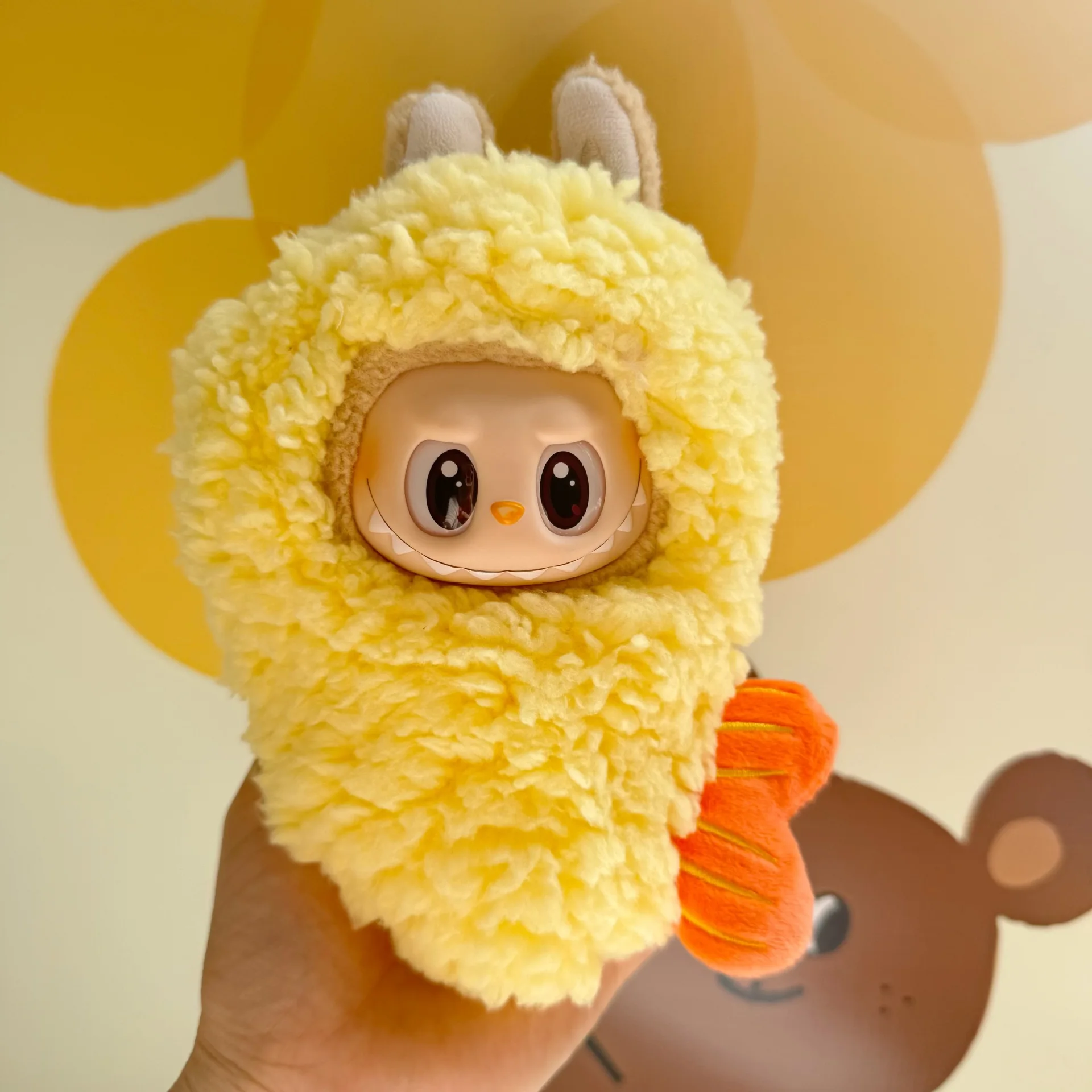 

Pendant Labubu Clothes Popular Bombshell Shrimp Outfit Keychain LABUBU Outfit Change One-piece Shrimp Outfit Doll Accessories La