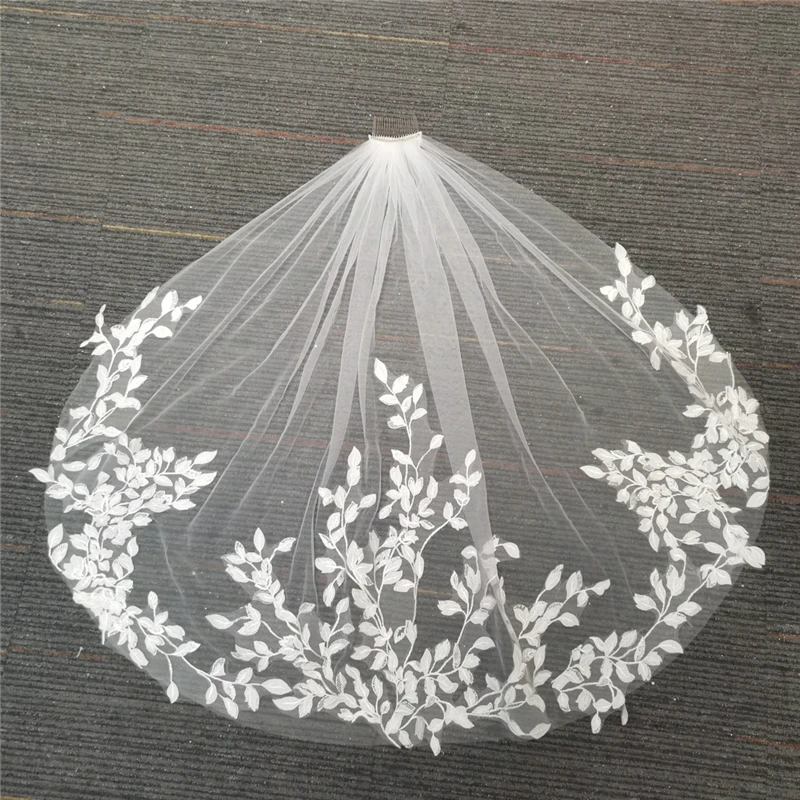 Embroidered Leaves Floral Wedding Bridal Veils Short Ivory White Tulle With Comb Accessories For Brides Unique Handmake Modern