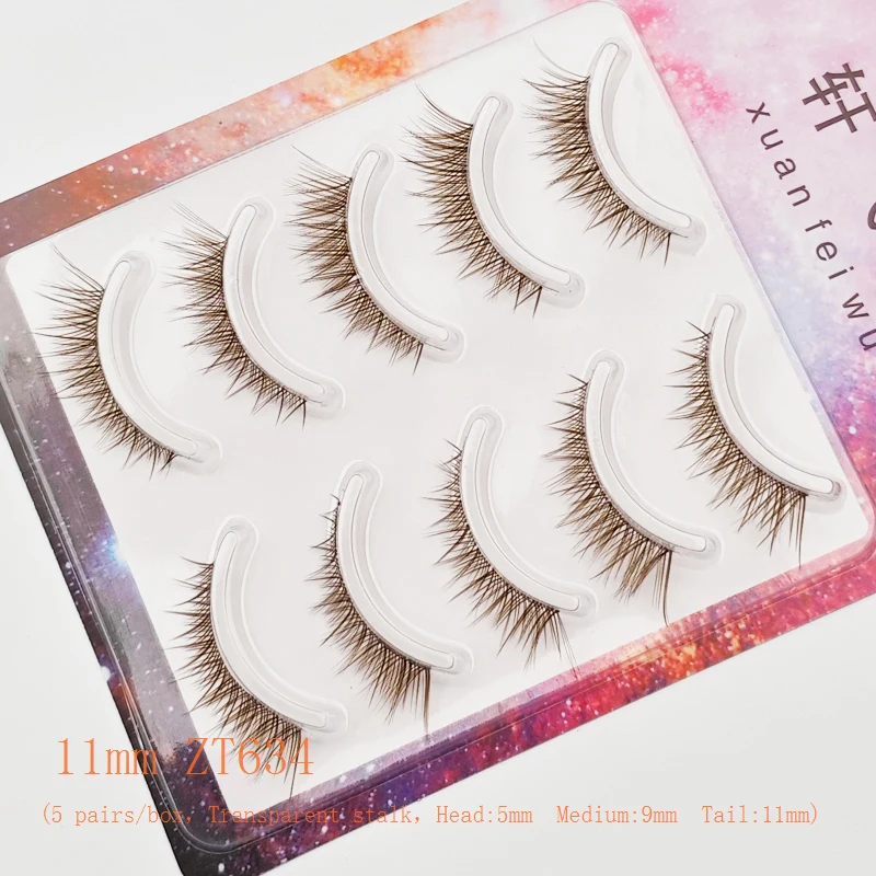Xuanfeiwu bruine karamelkleurige wimpers met transparante steel, eendelige diagonale vliegende vos-stijl Cat Eye realistische natuurlijke valse wimpers, kort aan de voorkant en lang aan de achterkant, zelf-enten lijmwimpers