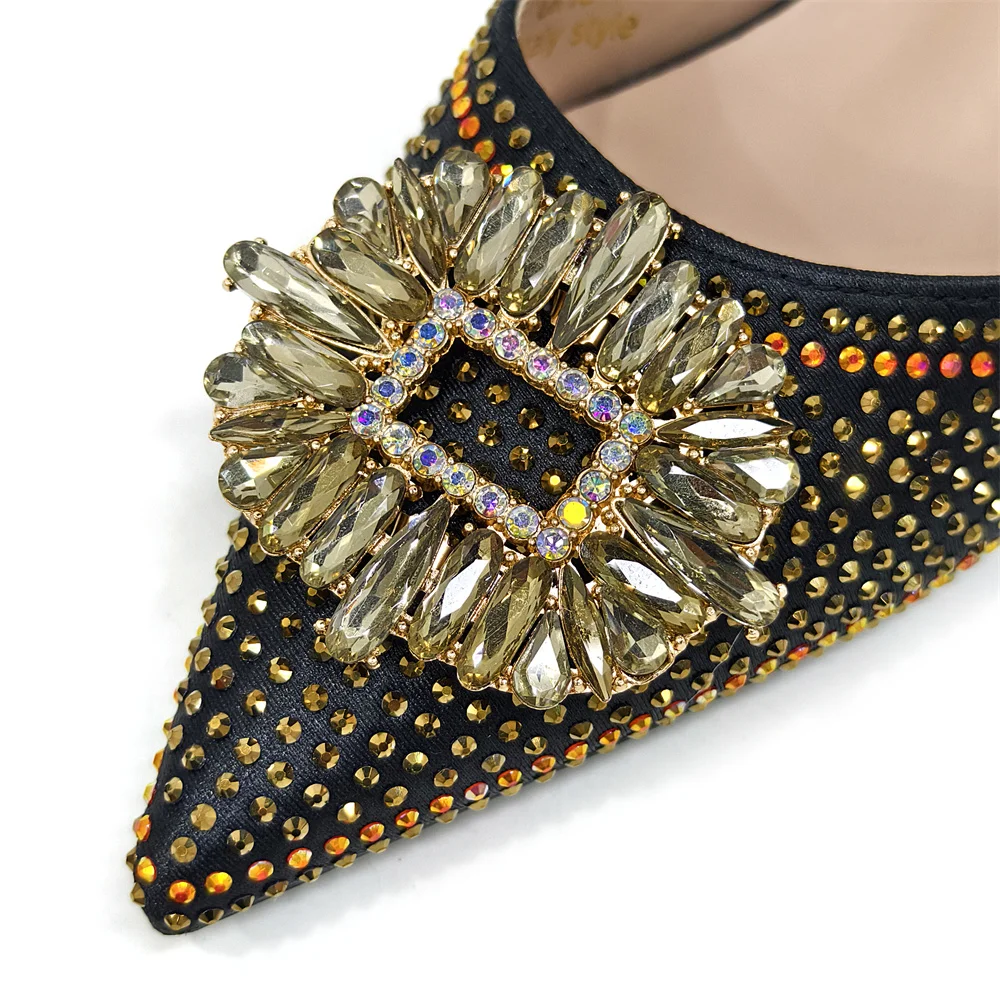 2025 Nigerian Women\'s Party Shoes and Bags Medium Heel Pointed Toe Elegant Party Footwear With Matching Color Handbag for Women