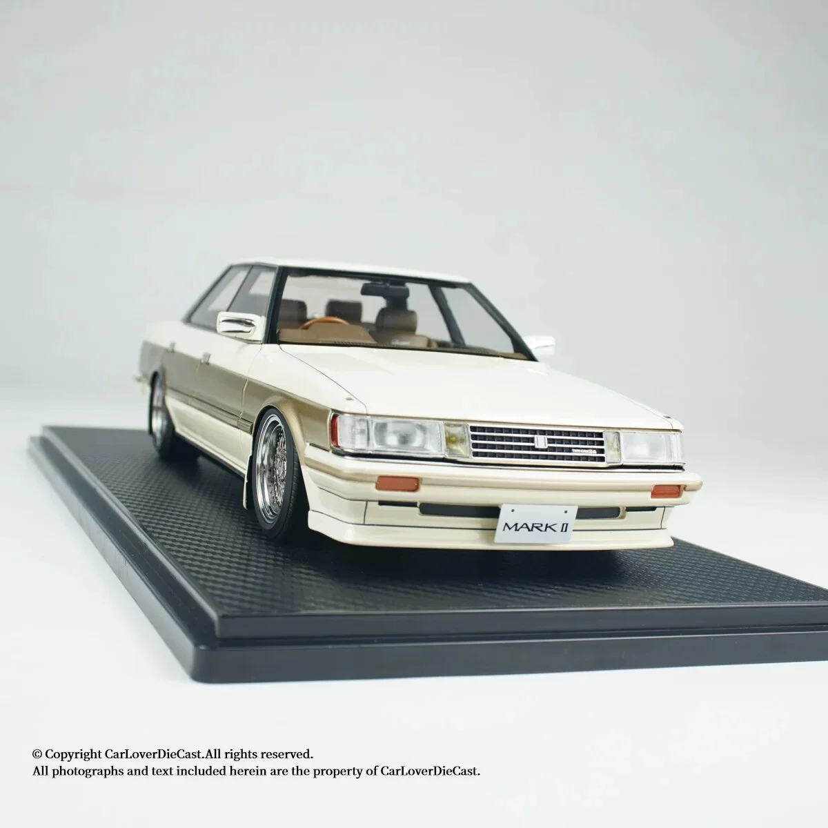 IG 1:18 Scale Toyota Mark II Grande (GX71) Resin Car Model