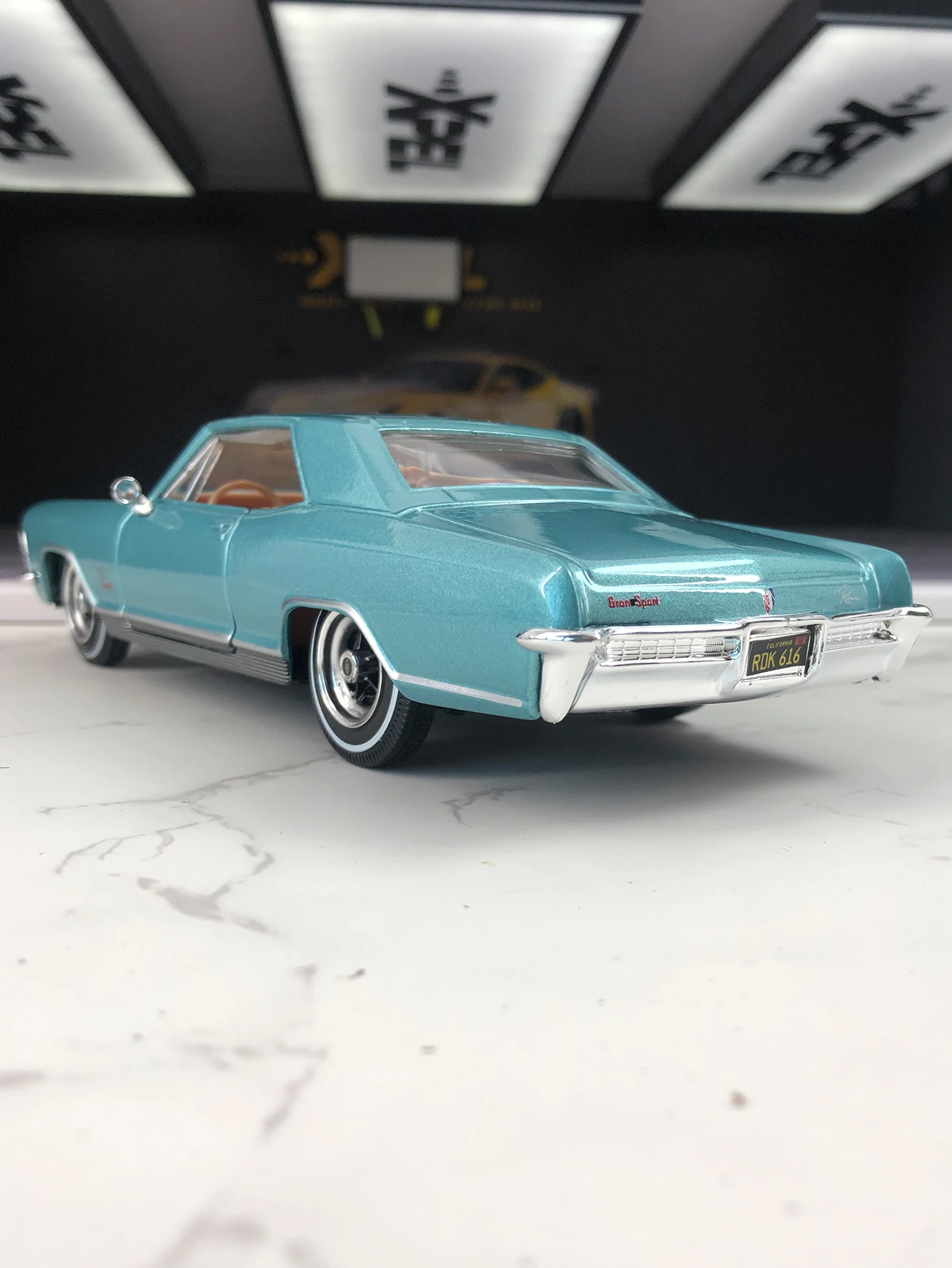 รถโมเดล Maisto อัตราส่วน 1:26 ทำจากโลหะผสมสังกะสี รุ่น Buick Riviera Gran Sport ปี 1965 ของสะสมแบบตั้งโชว์ ของขวัญสำหรับนักสะสม