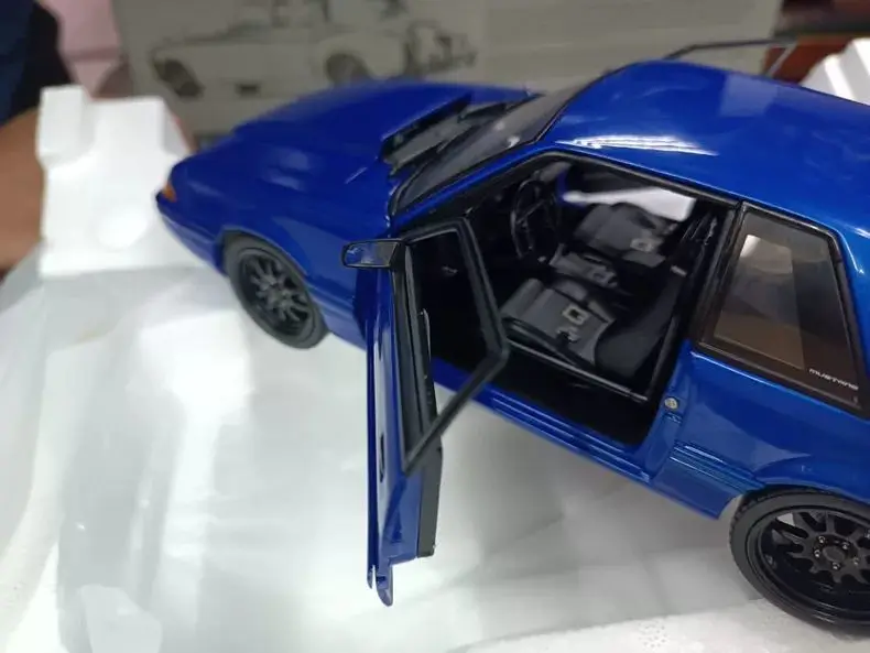 GMP Diecast 1/18 Scale Ford Mustang Sports Car Model Alloy Ford Mustang Toy Car Model Scene Display Play Vehicles Models