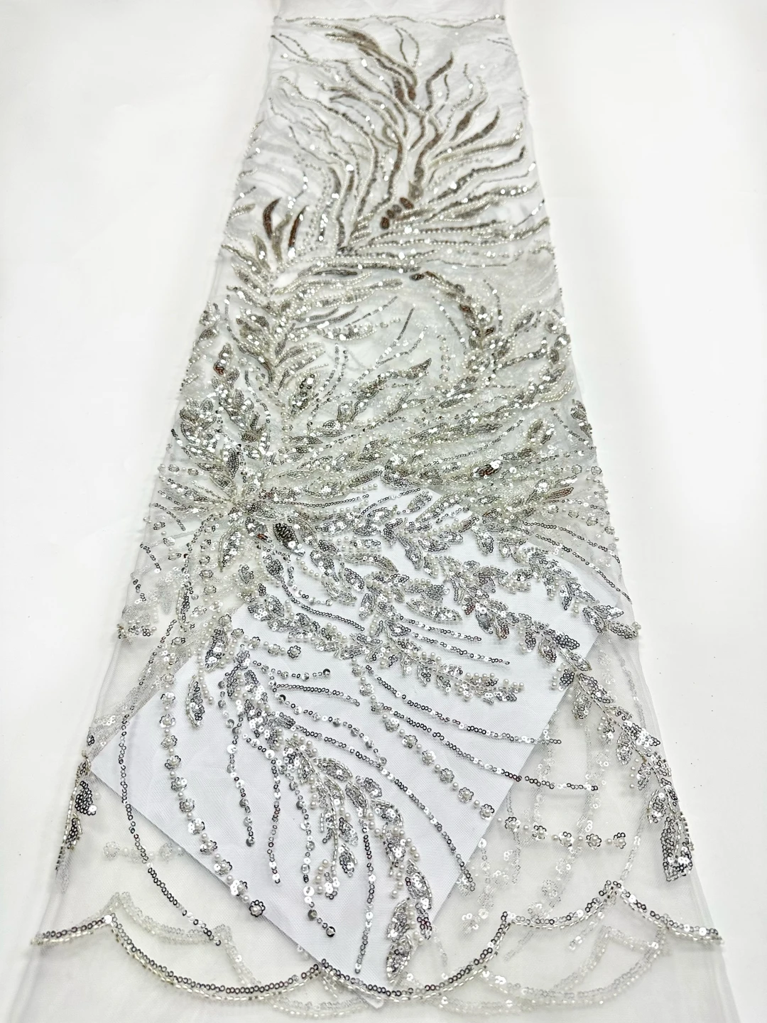 

2026 Elegant African Tulle Lace Fabric with Beaded 3D Flowers And Sequins French Net Mesh for Wedding Party Dresses Sewing