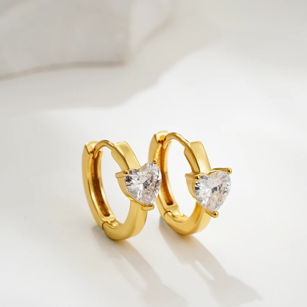 여성용 방수 미니 원형 하트 모양 지르콘 허기 귀걸이, 스테인레스 스틸 광택 골드 컬러, 피어싱 이어 버클 아레테