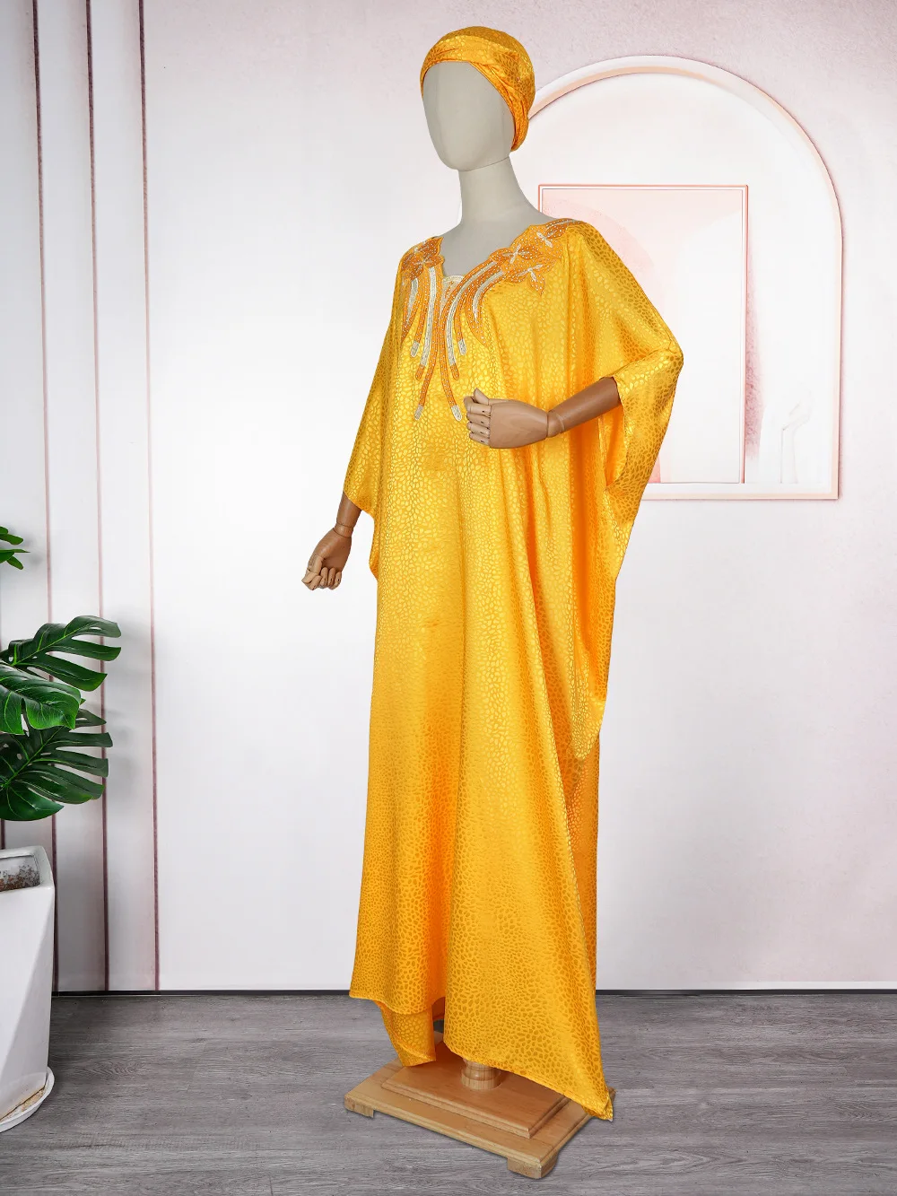 Abayas For Women Dubai Luxury 2025 African Muslim Fashion Dress Caftan Marocain Evening Party Dresses Boubou Robe Djellaba Femme