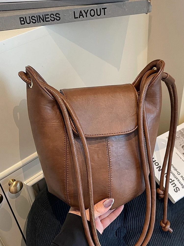 

Versatile Commuter Women's Bag 2026 New Autumn Retro High-End Sense Single oulder Slant Cross Buet Bag Faionable Match