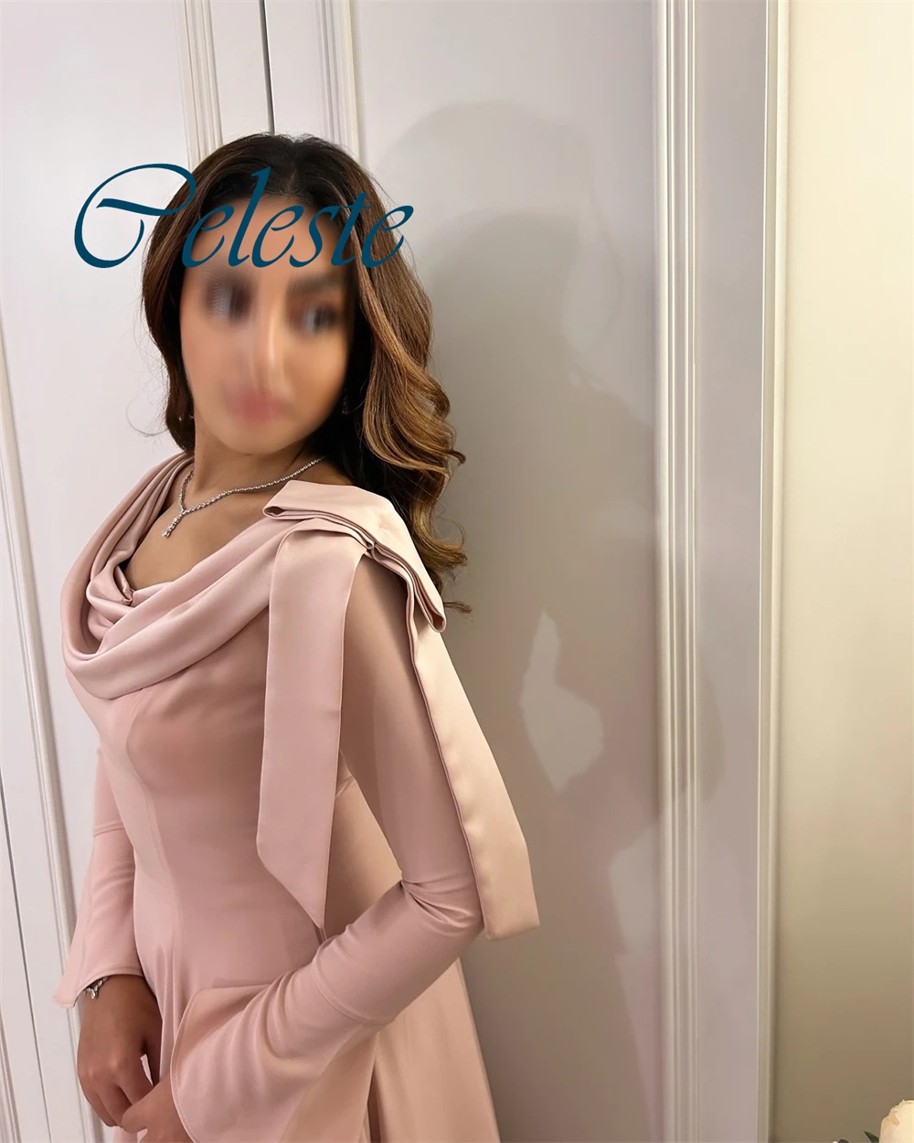 فستان سهرة مخصص بطول الكاحل من الساتان وأكمام مضيئة كلاسيكي للمناسبات الخاصة بمزاج فيستدو دي فيستا