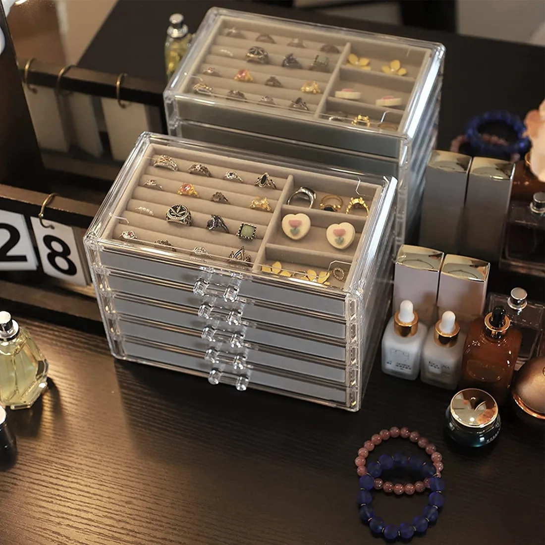 

Versatile Jewelry Organizer with 5 Drawers Stackable Earring Display Holder