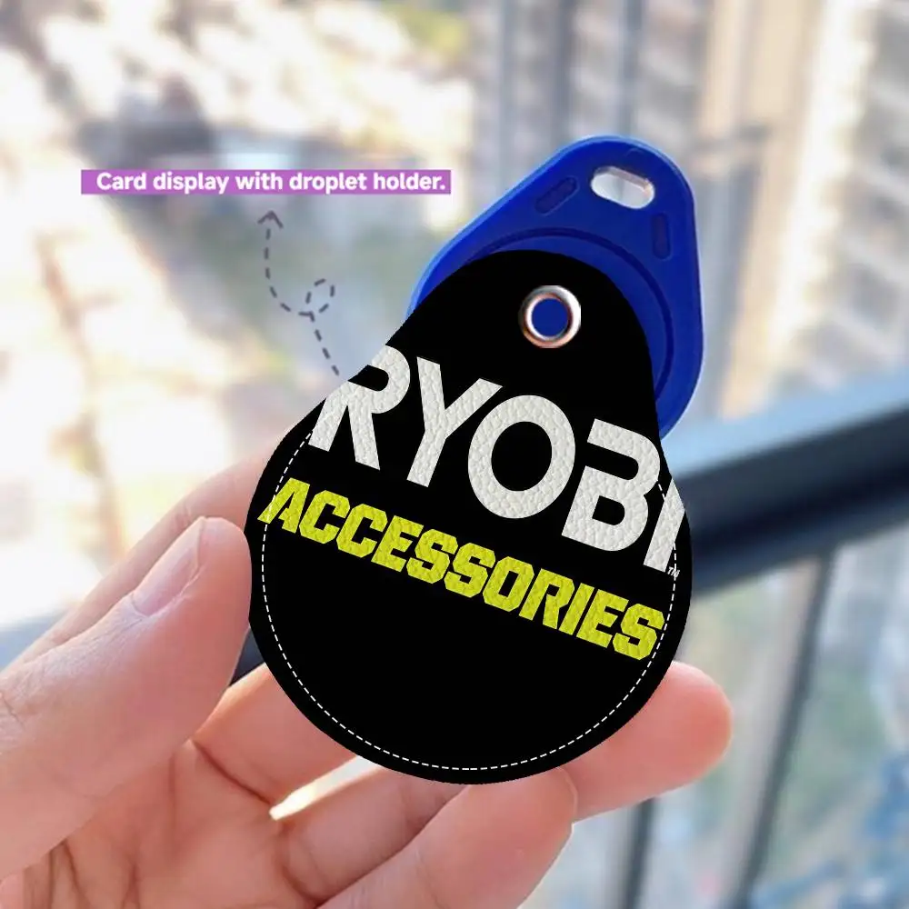 Brelok z logo marki Ryobi, etui na karty dostępu, zawieszka do kluczy, skórzany brelok na karty, breloczek do kluczy, brelok do zamków drzwiowych, identyfikatory dostępu.