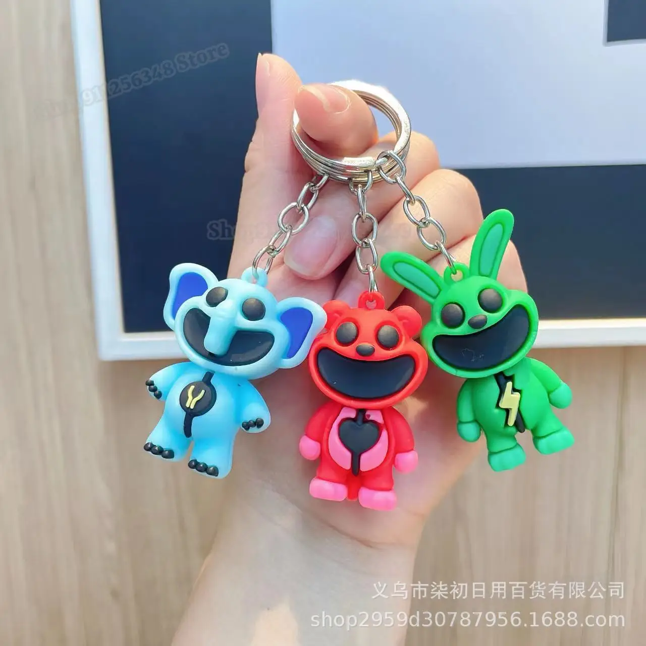 Smilings Critters Key Chains Game Cartoon Figure Keyrings Car Keychain Accessories Backpack Pendants Fashion Charms Kids Toys