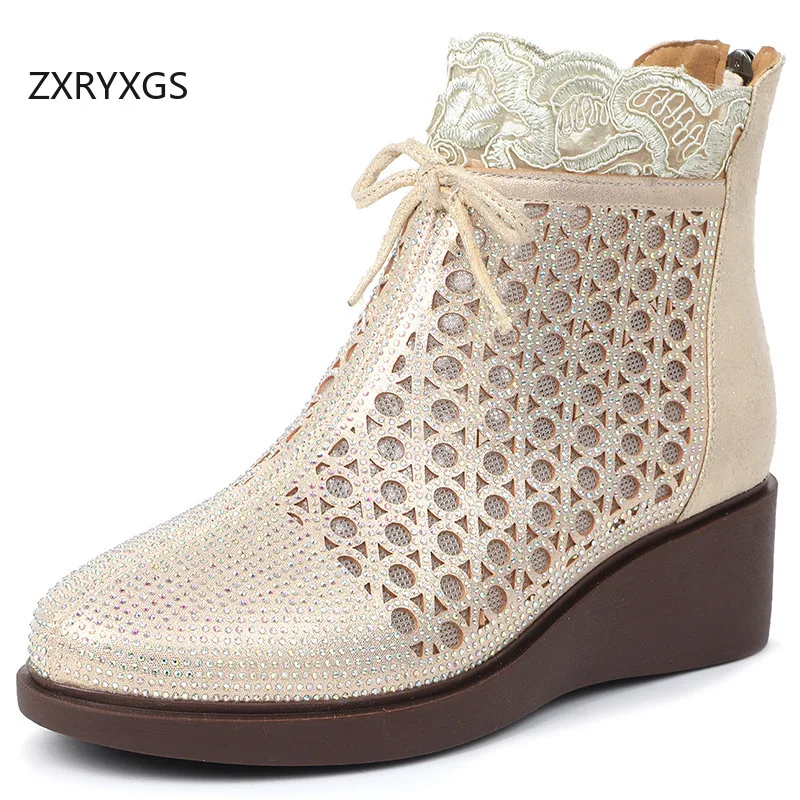 

Высококачественные женские ботинки ZXRYXGS из микрофибры с сеткой и стразами, модные туфли 2026 года, большие размеры, весенне-летние ботинки на танкетке