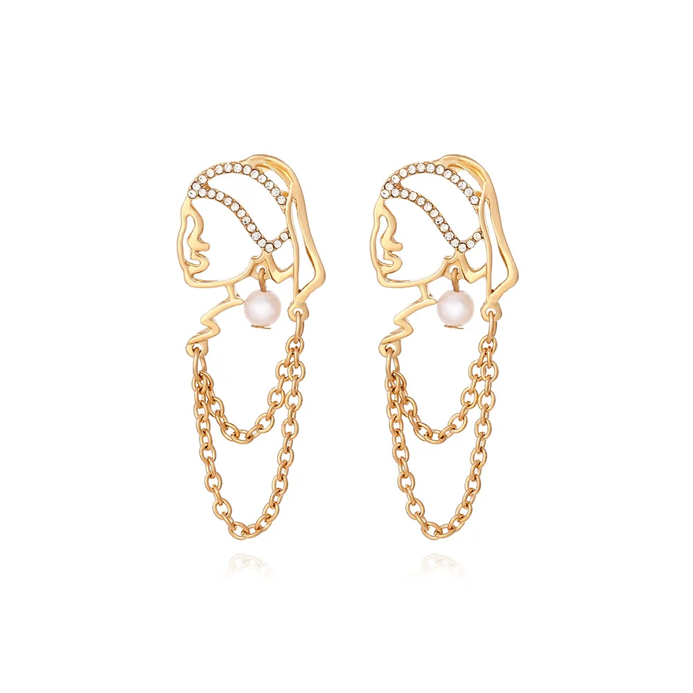 Retro alloy diamond-encrusted face fringed earrings, autumn and winter new hollow metal avatar earrings, earrings.