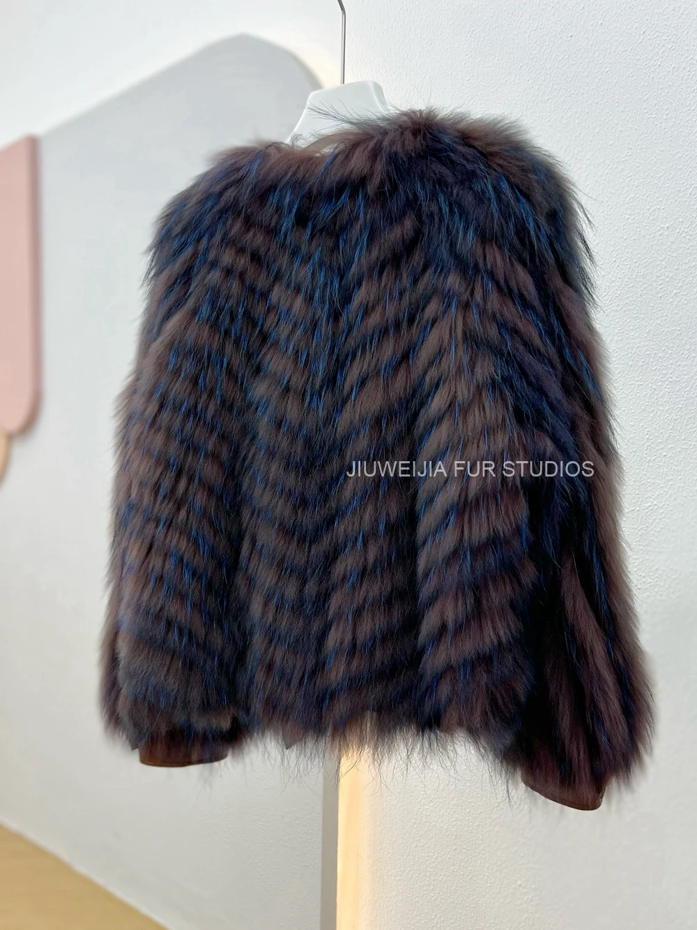 2026 Winter New Fur Strip Sewed Together Short Style Thin Raccoon Fur Fox Fur Coat Young Women's Coat