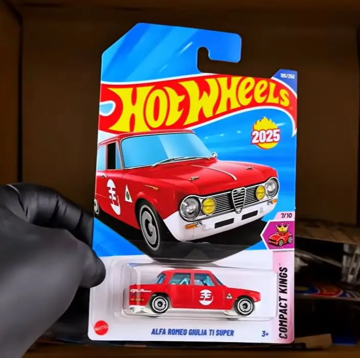 

2025-195 Hot Wheels Cars ALFA ROMEO GIULIA TI SUPER 1/64 Коллекция металлических литых моделей игрушечных транспортных средств