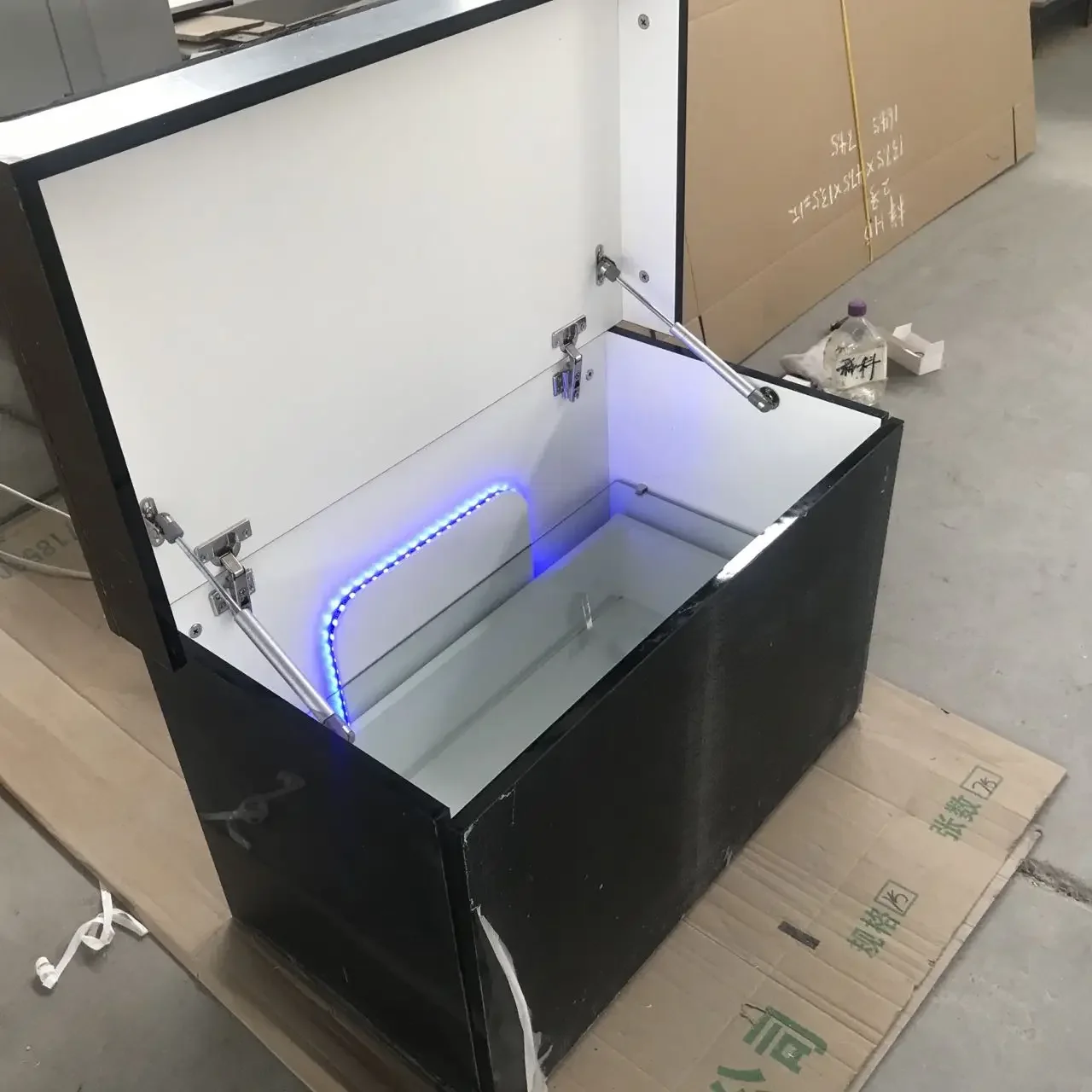 Customized Giant Shoe Box Used for Shoe Storage with Different Design Shoe Storage Cabinet