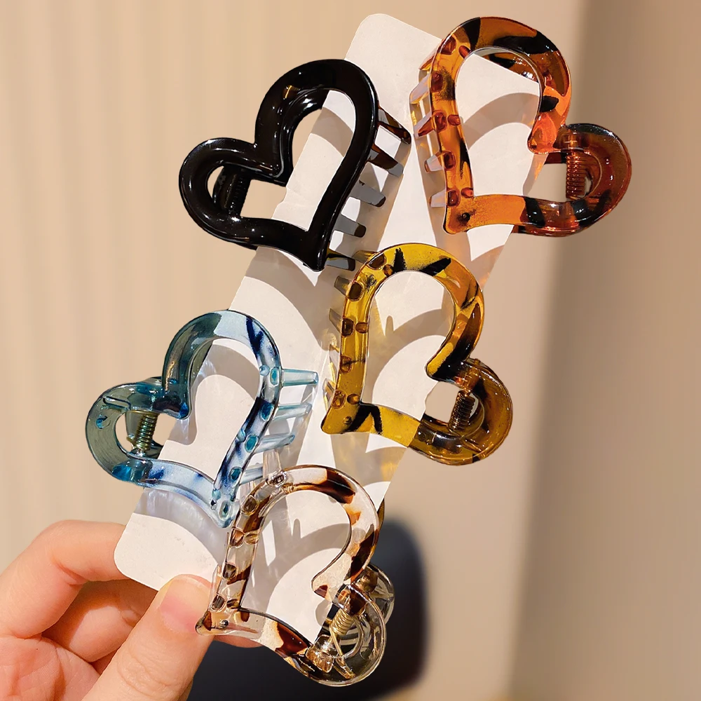 Confezione da 5 fermagli per artigli a forma di cuore: impugnature per capelli eleganti multicolori per tutte le occasioni, design unico per lo stile quotidiano