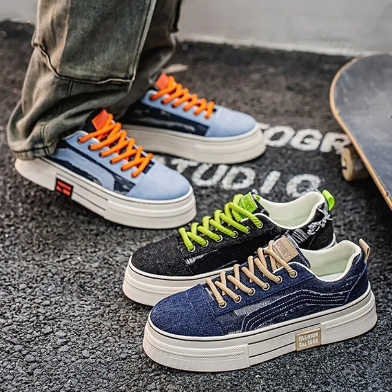 

Мужская модная трендовая повседневная обувь из джинсовой ткани на толстой подошве, осень 2024, удобные нескользящие массивные кроссовки с неглубоким носком на шнуровке