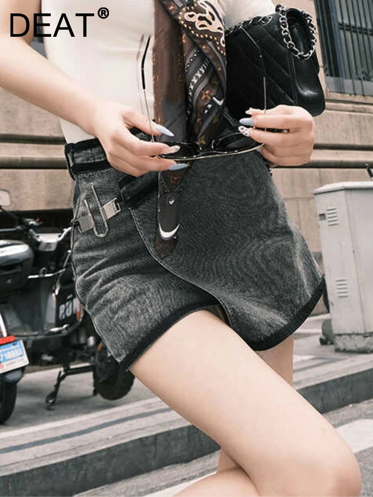 

DEAT Fashion Women's Denim Skirt High Waist A-line Metal Buckle Patchwork Pockets Asymmetric Skirts Summer 2024 New Tide CPG1409