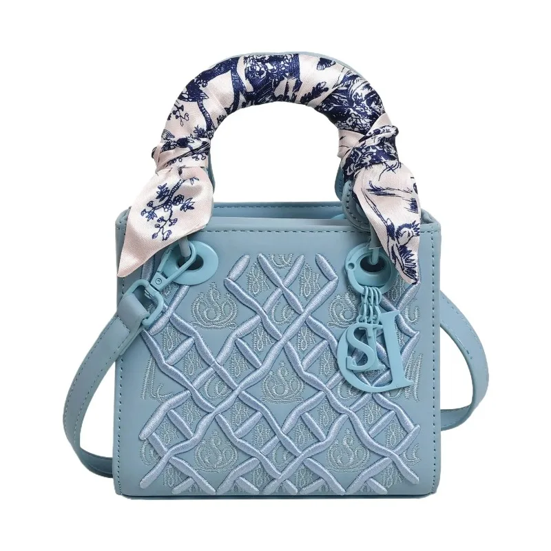 Luxury Bag for Women Heavy Embroidery New Versatile Craftsmanship Embroidery Concubine Handbag Women's Crossbody Bag