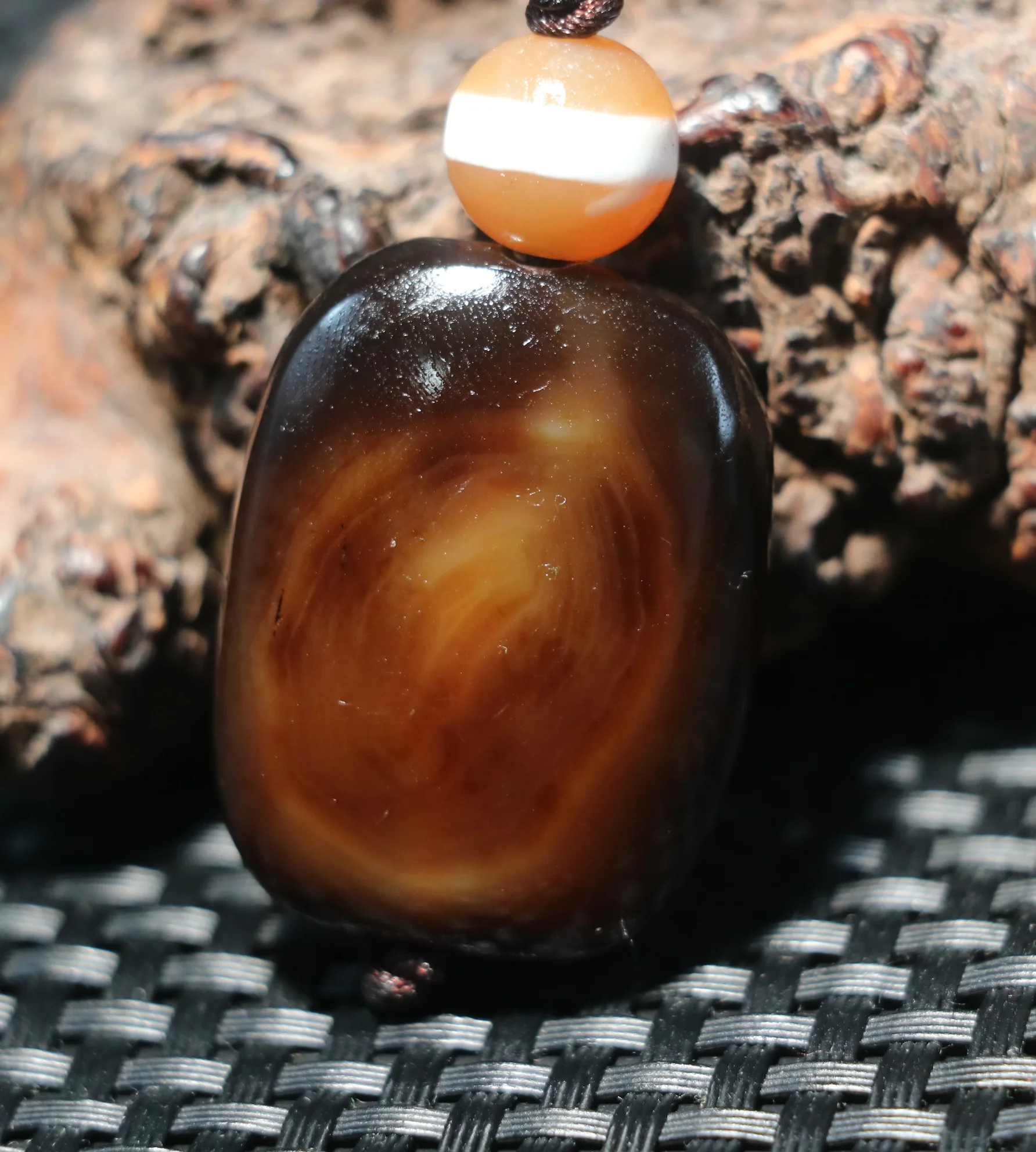 Treasure Energy Tibetan Agate Sculptural OM Words 1 Eyed Goat Eye dZi Bead Amulet Pendant LKbrother Sauces Top Quality