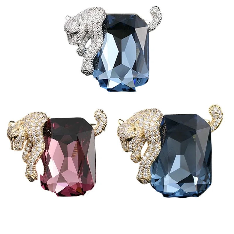 

Austrian Crystal Leopard Brooch for Men Women, Luxury Zirocn Rhinestones leopard Brooch Pins, Unique Office Party Pin Gift