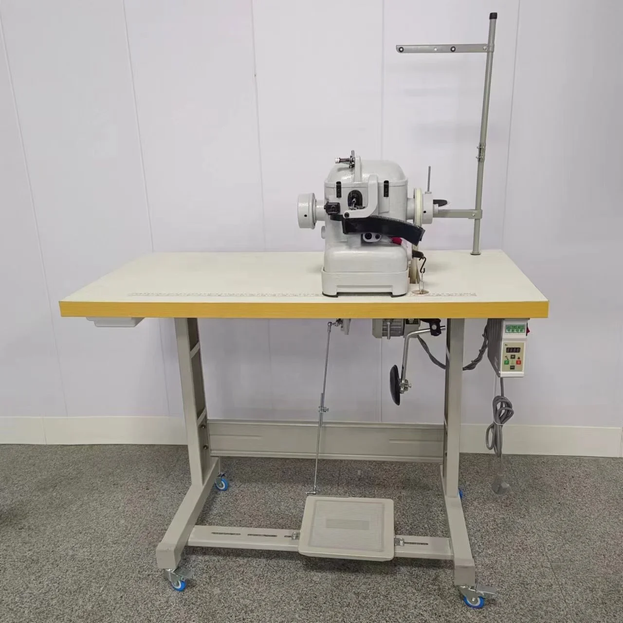 MT-600 High Speed Industrial Insole Sewing Machine Automatic Oil Shoe Upper Strobel Sewing Machine