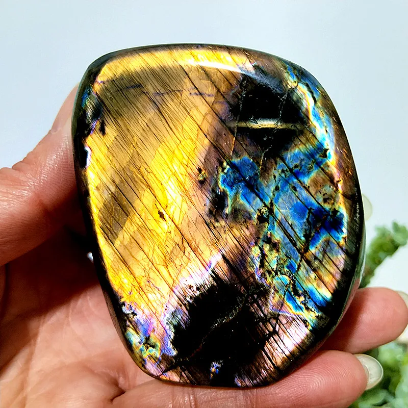Natural Stone Fenland Multicolored Light Labradorite Crystal Freeform Meditation Energy Feng Shui Crystal Room Decor