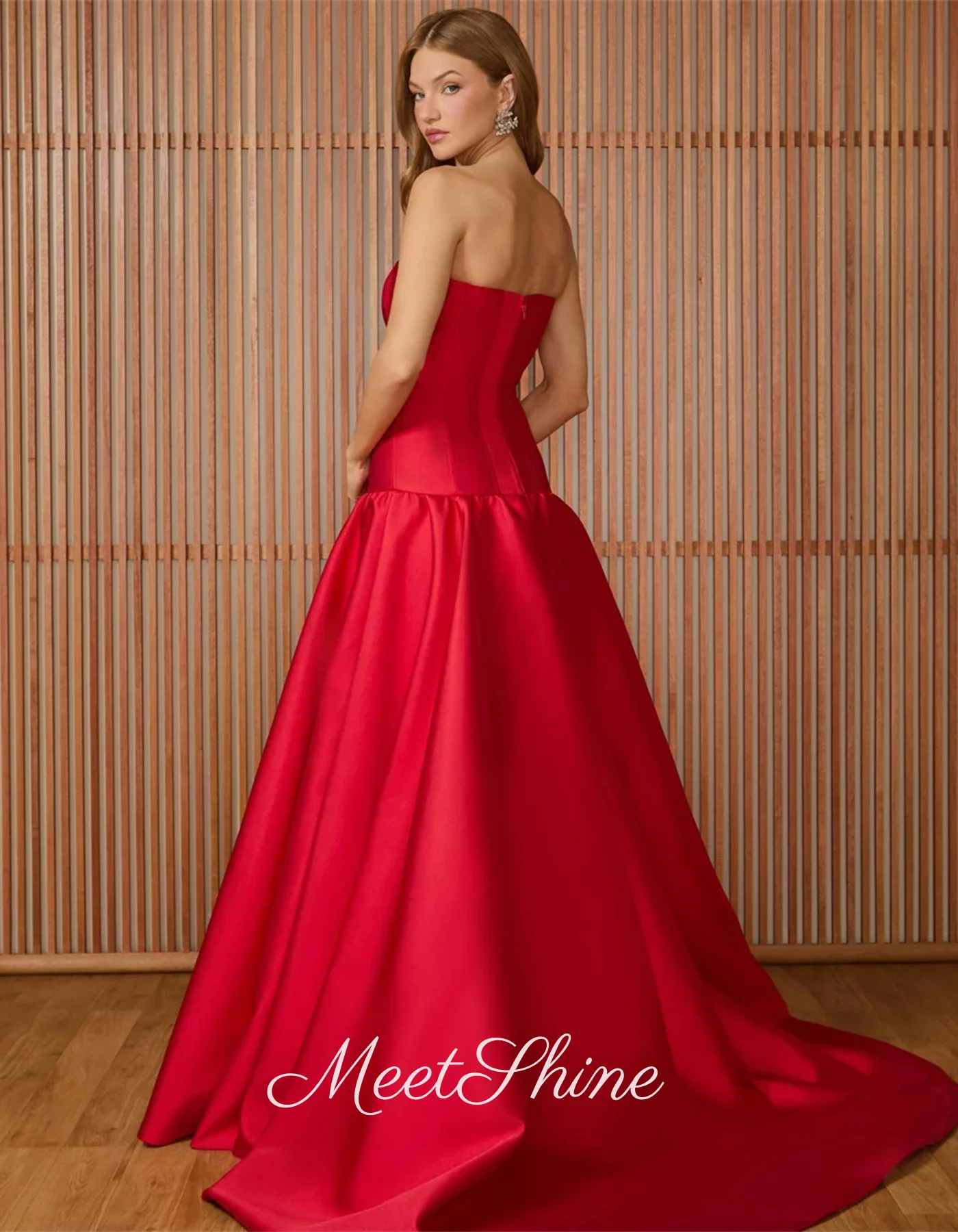 Robe de soirée moderne en Satin rouge, ligne a, sans bretelles, sans manches, avec traîne de balayage, dos nu, robe de bal de mariage formelle, personnalisée
