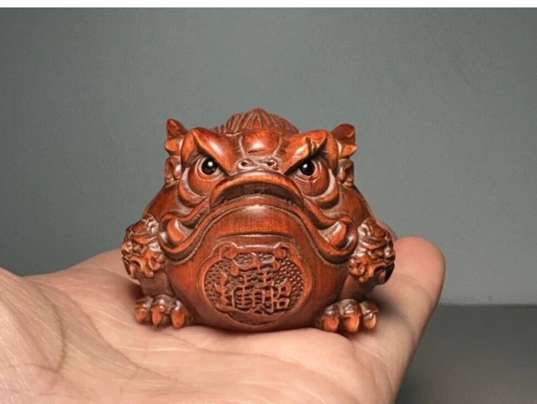 

Chinese Boxwood Carving, Old Collection, Exquisite Craftsmanship, Golden Toad